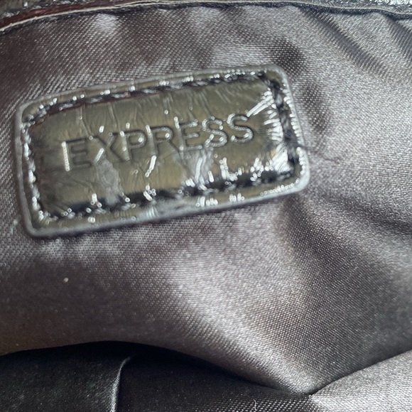 Express Y2K metal mesh hand bag. - Picture 5 of 13